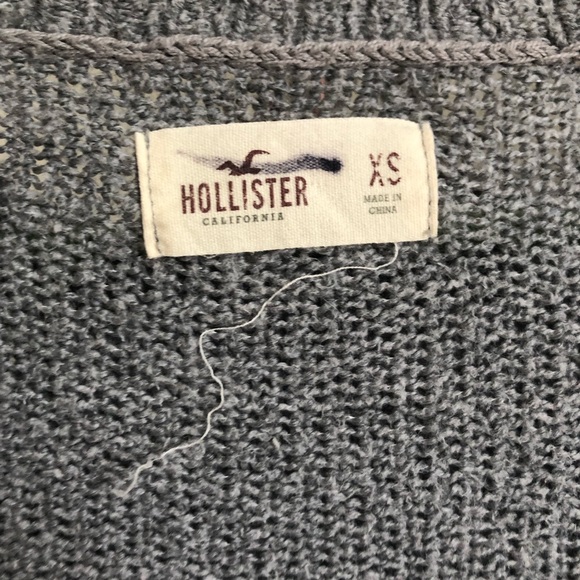 Gray Hollister sweater - Picture 2 of 3